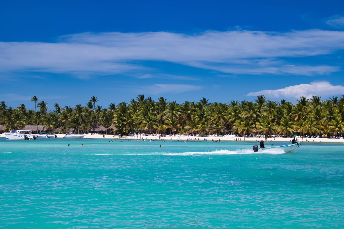 Guía 2026 de Bienes Raíces en Bayahíbe y Dominicus: Propiedades frente al mar, Alquileres vacacionales y Vida estilo resort